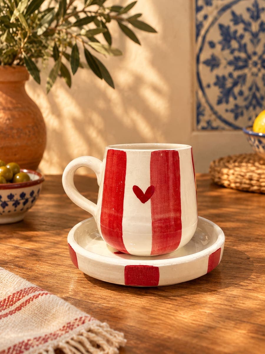 Tasse et sous tasse rayé rouge